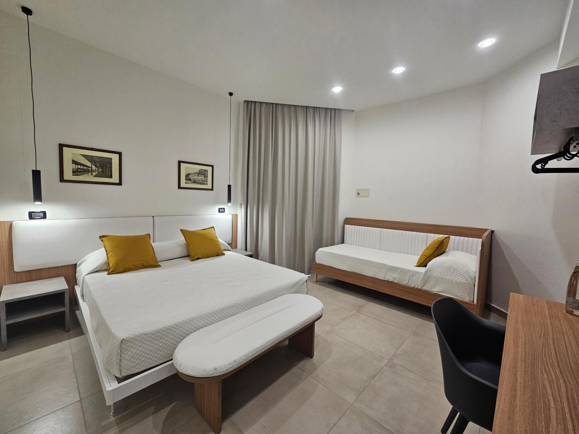 Triple Room,1586915198:JPEG