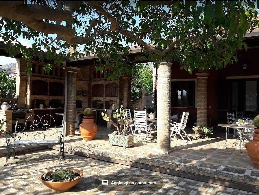 Villa Chiarenza Maison D'Hotes-1