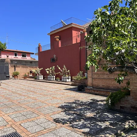 Villa Chiarenza Maison D'Hotes-2