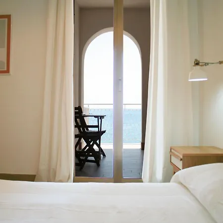 Mediterraneo Guesthouse-3